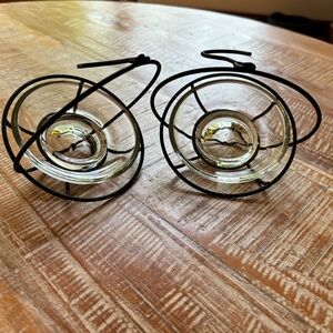 Bolite Bird Feeder - 2 Glass Trays and 2 Metal Hangers - Multipurpose